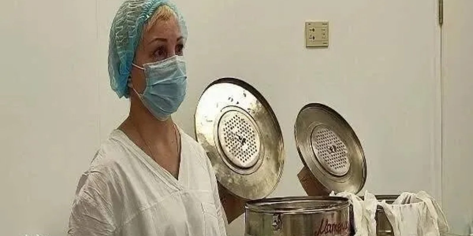 В больнице решили сделать санитарку крайней