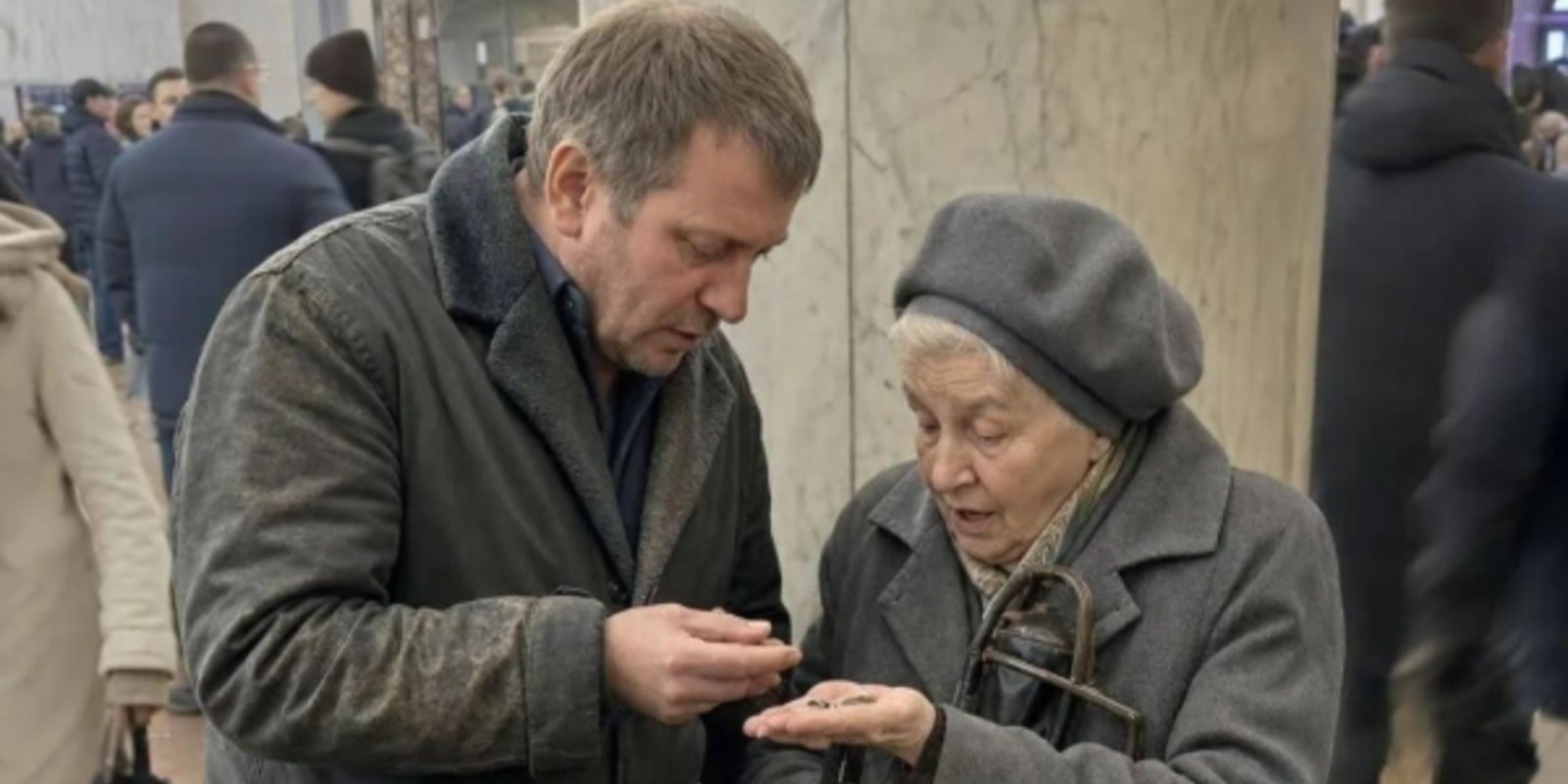 Отключённая сигнализация, ночные фуры и сын в бригаде грузчиков