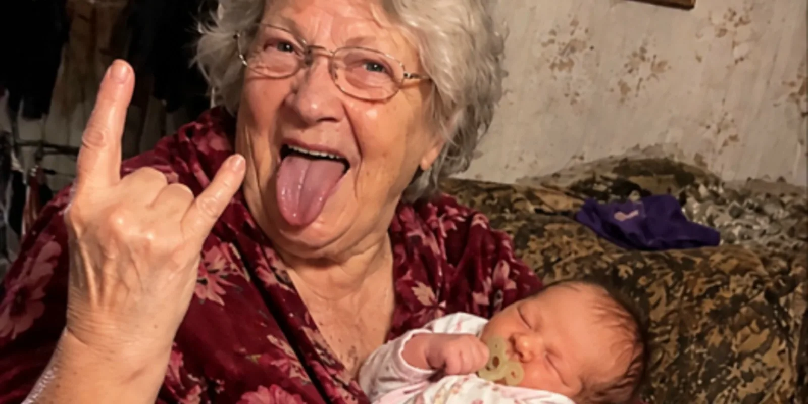 С вероятностью более 99,9% моя 65-летняя бабушка оказалась биологической матерью моей дочери.